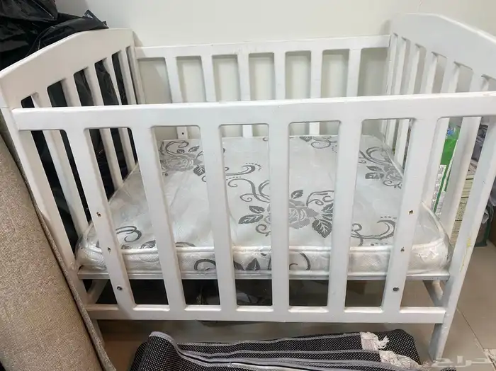 مجموعة اغراض اطفال مستعمله 3