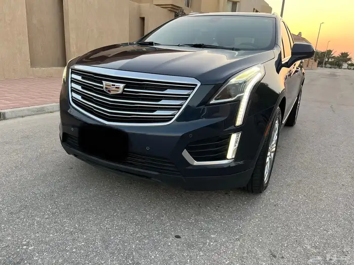 كاديلاك ( SXT5 ) الموديل 2019 فل كامل صيانات وكاله 10