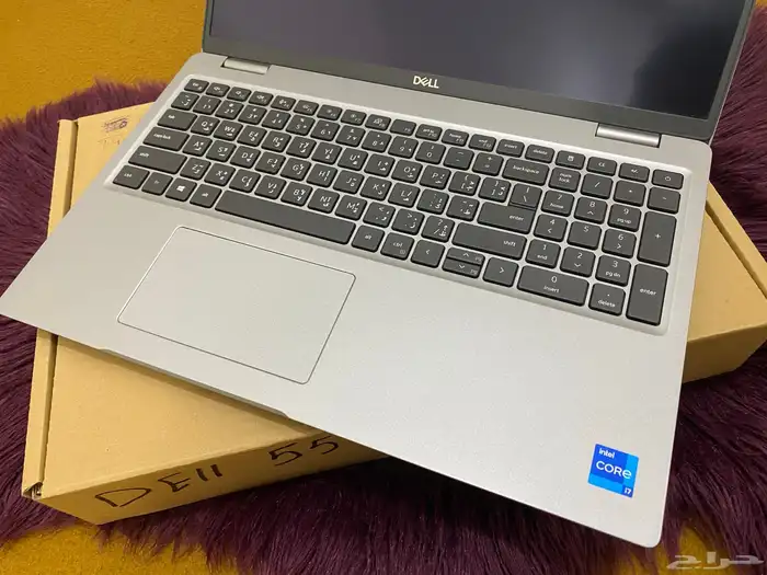 لابتوب Dell شاشه لمس i7 الجيل 11 مقاس 15.6 نفس الجديد 8