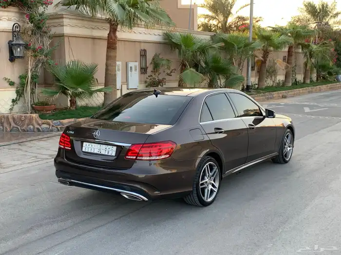 مرسيدس E200 فل كامل 2014 بحاله الوكاله 17