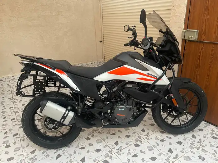 KTM 390 دراجة كي تي ام 1