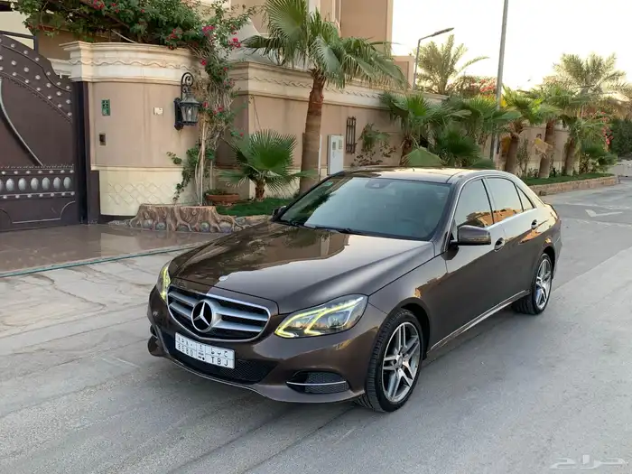 مرسيدس E200 فل كامل 2014 بحاله الوكاله 1