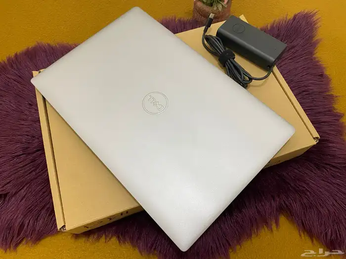 لابتوب Dell شاشه لمس i7 الجيل 11 مقاس 15.6 نفس الجديد 11