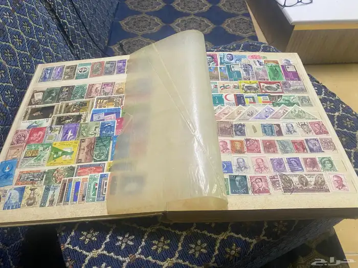البوم طوابع قديمه جدا جدا 0