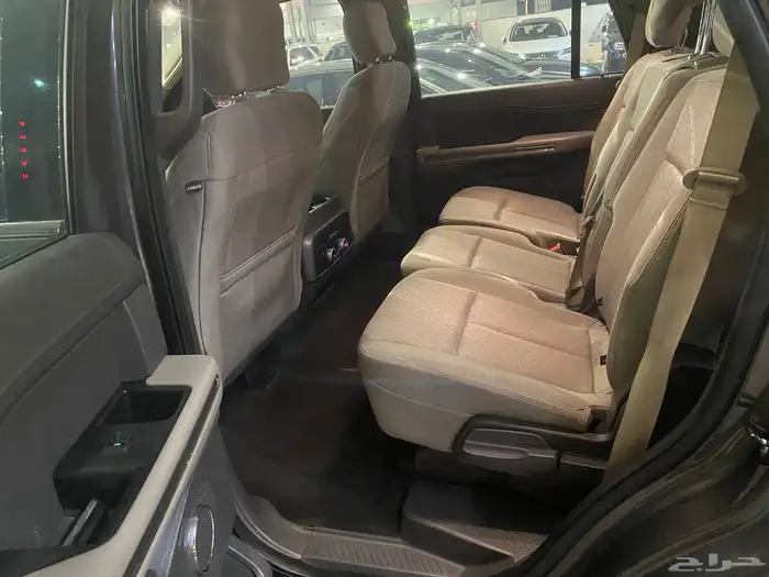 اكسبديشن 2020 XLT 7