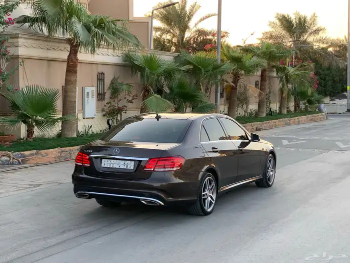 مرسيدس E200 فل كامل 2014 بحاله الوكاله 16