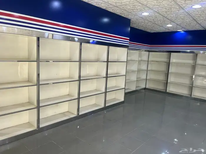 للبيع رفوف ودواليب خشب كونتر مع ستايتل ستيل نوعيه جيده 2