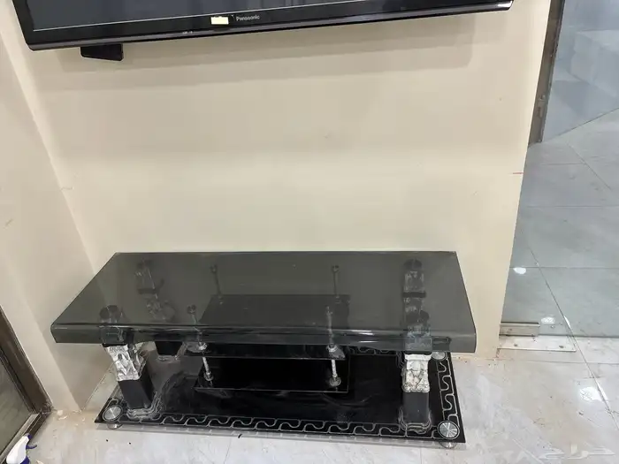 طاولة تلفزيون 4