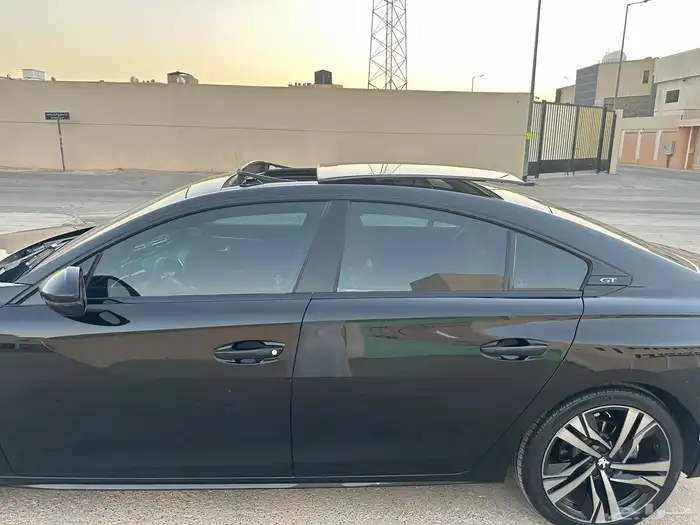 بيجو 508 GT 2023 25