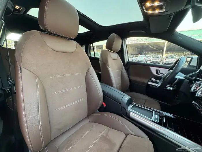 مرسيدس GLA200 2025 KIT AMG على الضمان 10