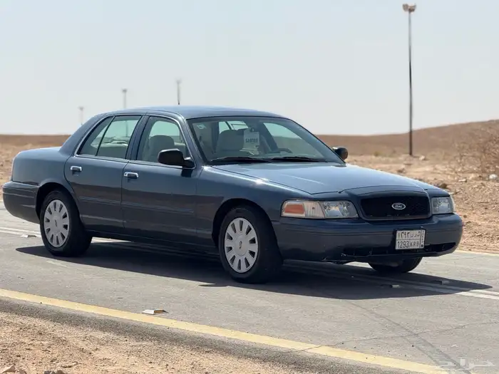 فورد بوليسي 2010 8