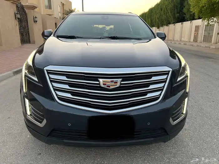 كاديلاك ( SXT5 ) الموديل 2019 فل كامل صيانات وكاله 5