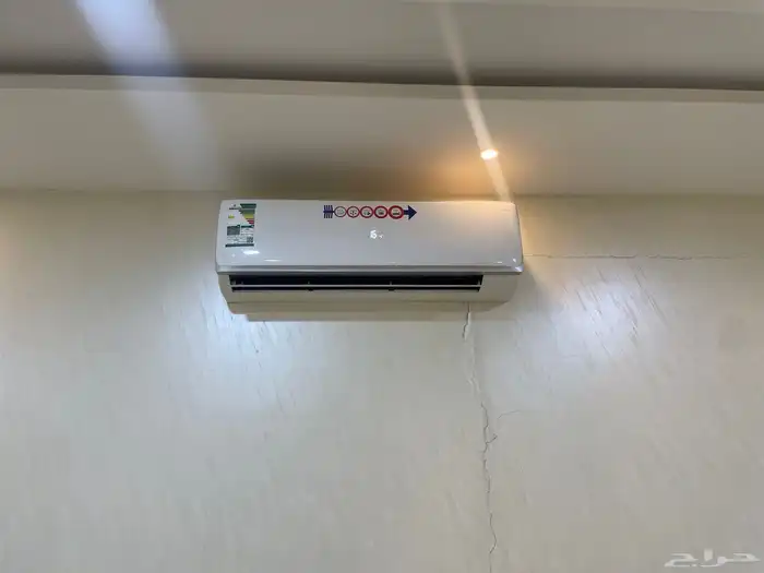 للبيع مكيف جديد نضيف بارد وقوي. ونضيف لم يدخل الصيانة أبد 1