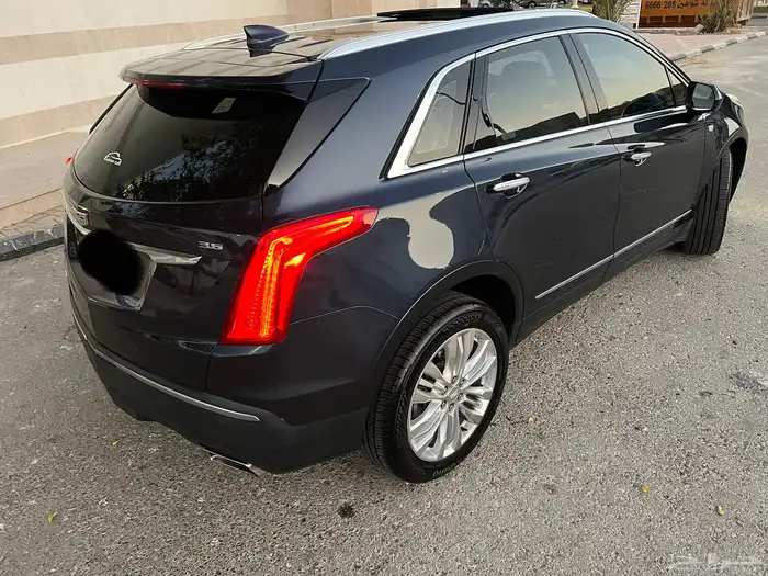 كاديلاك ( SXT5 ) الموديل 2019 فل كامل صيانات وكاله 55