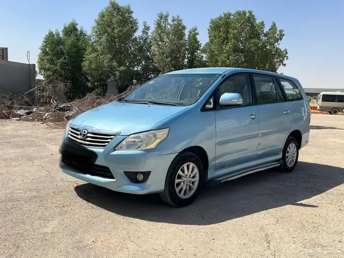 تويوتا انوفا 2012 3