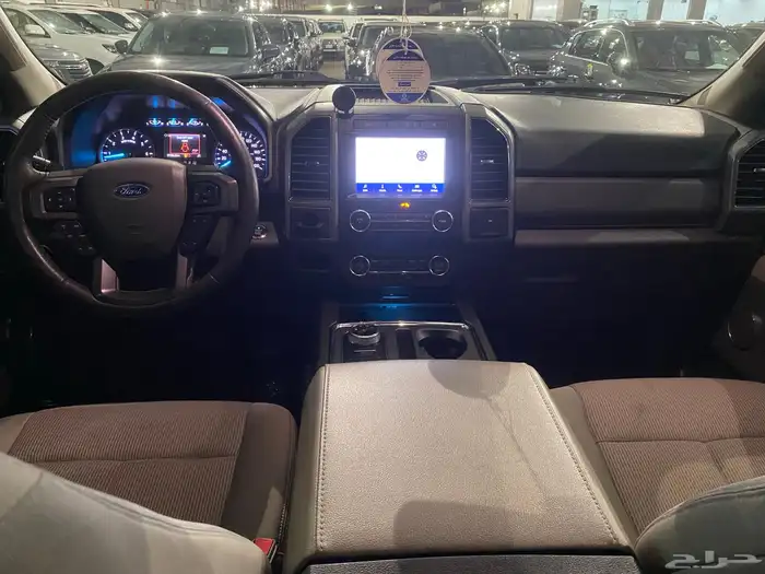 اكسبديشن 2020 XLT 8