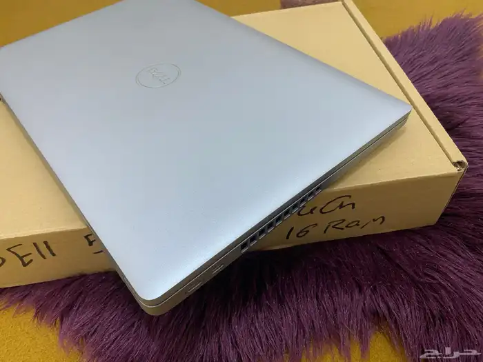 لابتوب Dell شاشه لمس i7 الجيل 11 مقاس 15.6 نفس الجديد 5