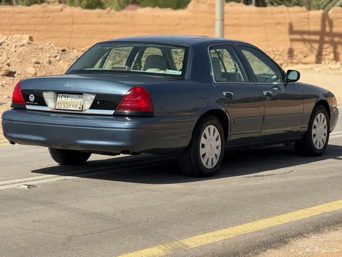 فورد بوليسي 2010 7