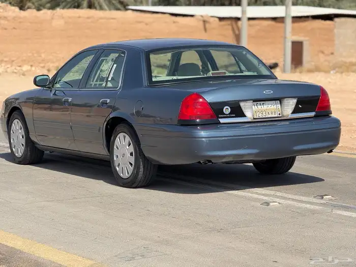 فورد بوليسي 2010 6