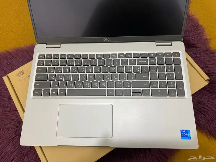 لابتوب Dell شاشه لمس i7 الجيل 11 مقاس 15.6 نفس الجديد 7