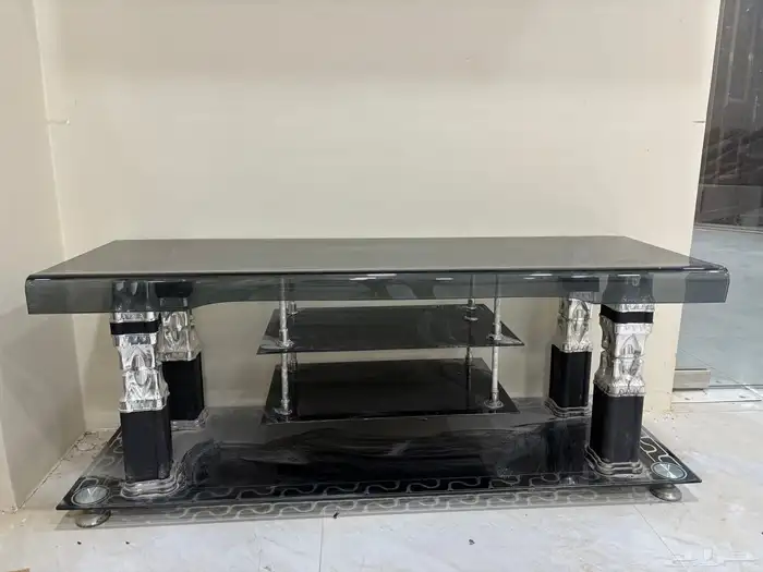 طاولة تلفزيون 1