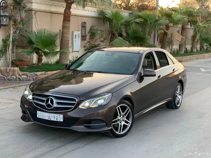 مرسيدس E200 فل كامل 2014 بحاله الوكاله 23
