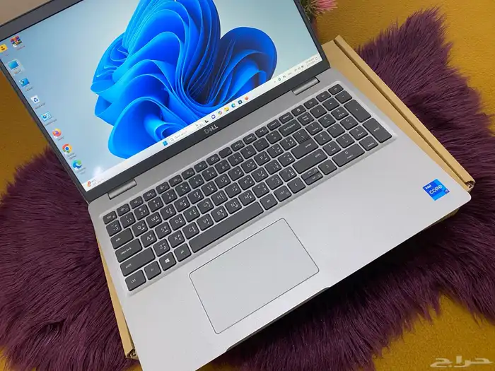 لابتوب Dell شاشه لمس i7 الجيل 11 مقاس 15.6 نفس الجديد 22