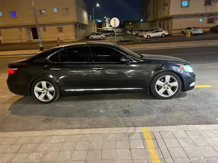 لكزس 460 موديل 2007 5