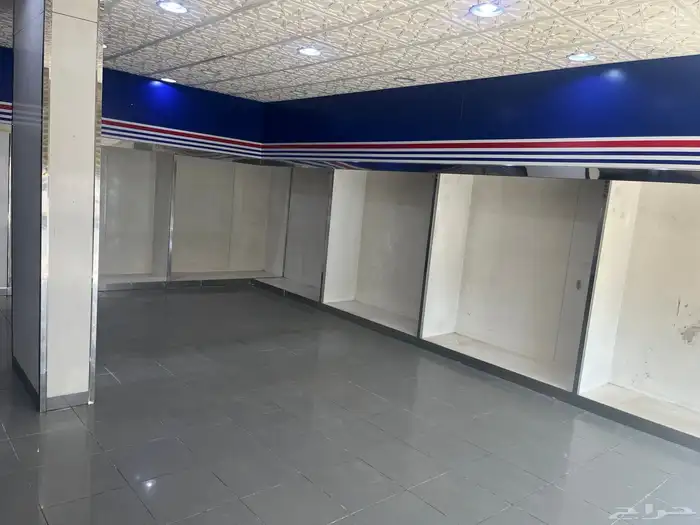 للبيع رفوف ودواليب خشب كونتر مع ستايتل ستيل نوعيه جيده 1