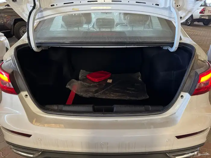 شيري اريزو 5 فئة الكمفورت بنزين 2026 10