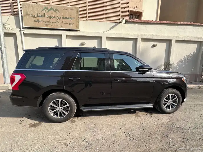 اكسبديشن 2021 xlt 7