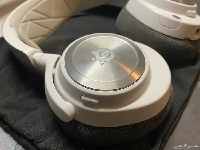 SteelSeries Arctis Nova Pro Wirelessسماعة قيمنق للالعاب 19