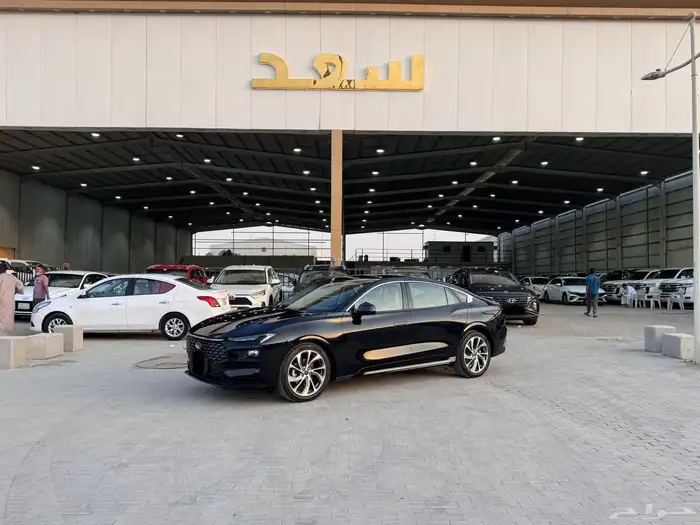 فورد توروس 2023 اسود تيتانيوم 0