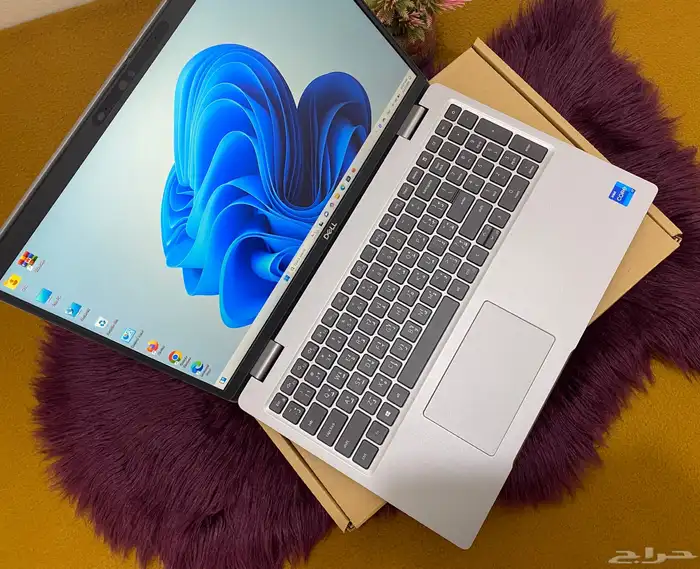 لابتوب Dell شاشه لمس i7 الجيل 11 مقاس 15.6 نفس الجديد 0