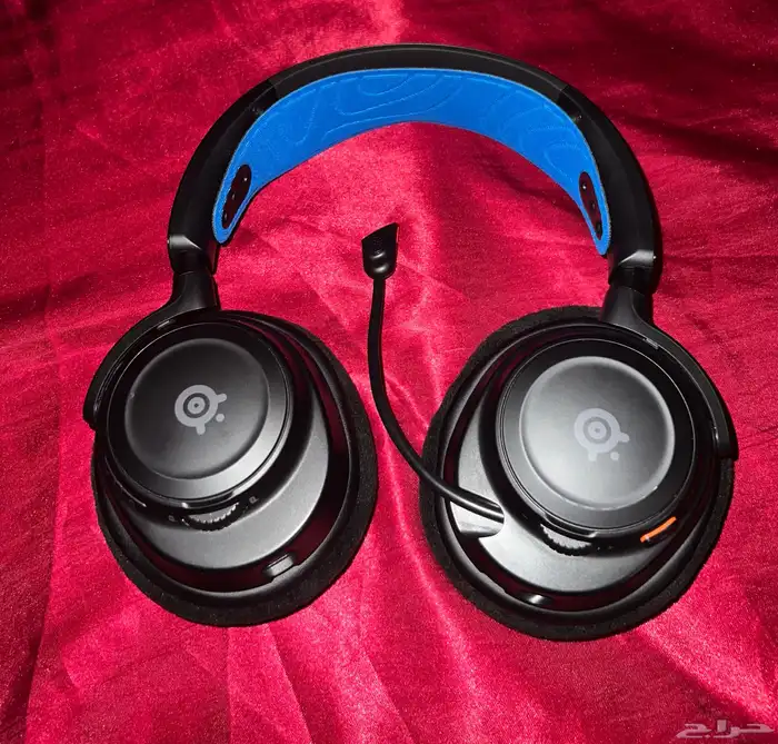 steel series arctis nova 7P سماعة للبيع 2