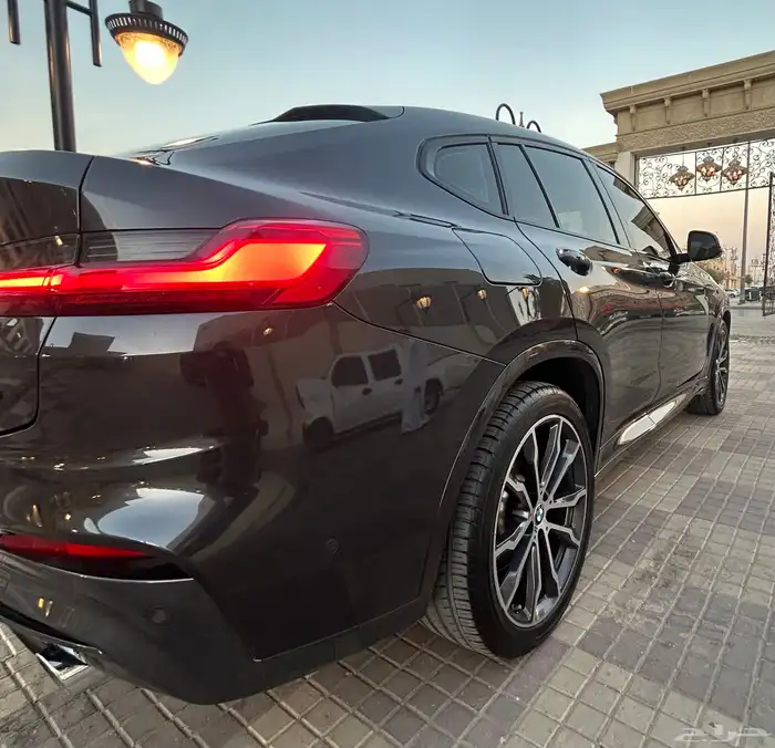 بي ام X4 1