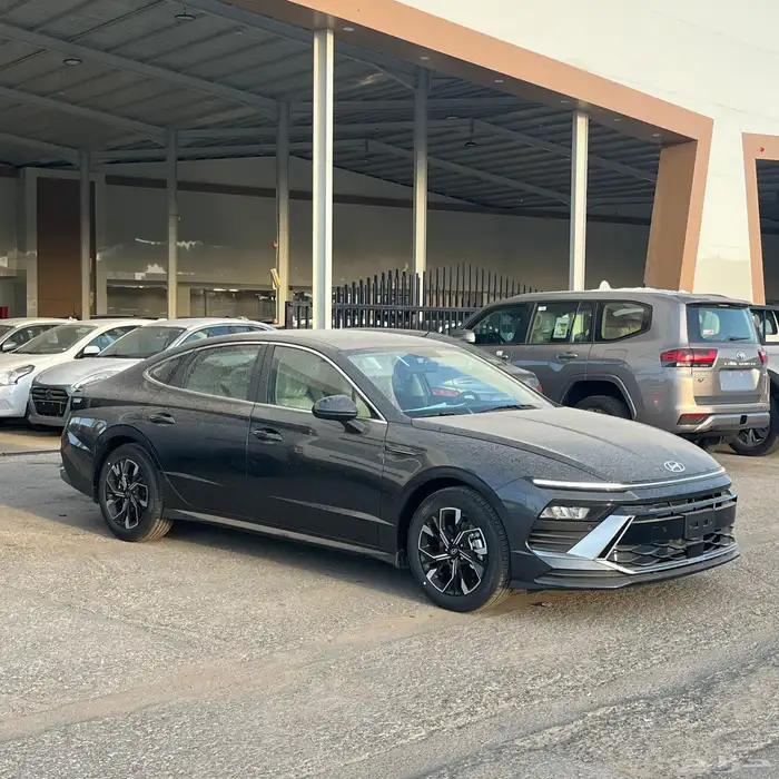 هيونداي سوناتا بيسك ستاندر 2025 1