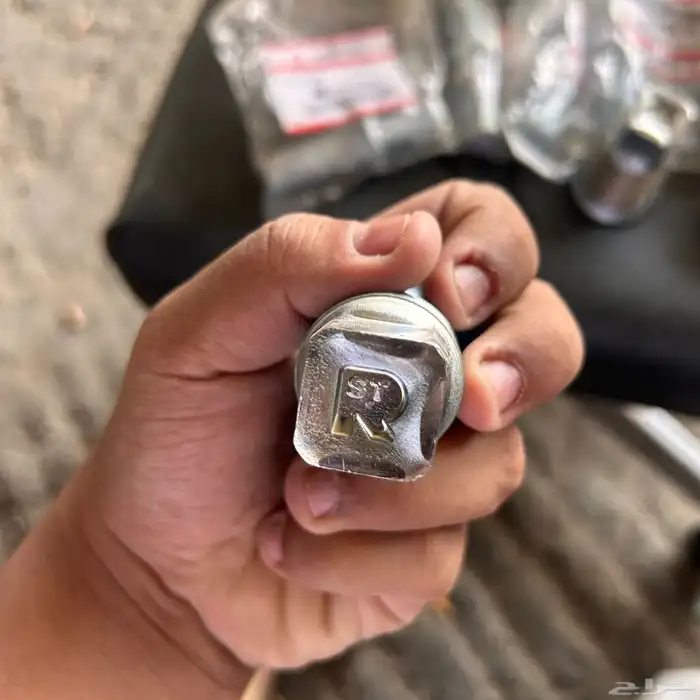 مسامير ديانه مستبيشي خلفيه يمين 8