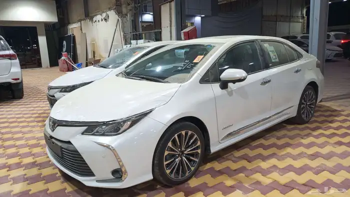 تويوتا كورولا XLI 2025 مطور جنوط فتحة سقف محرك 2.0 0