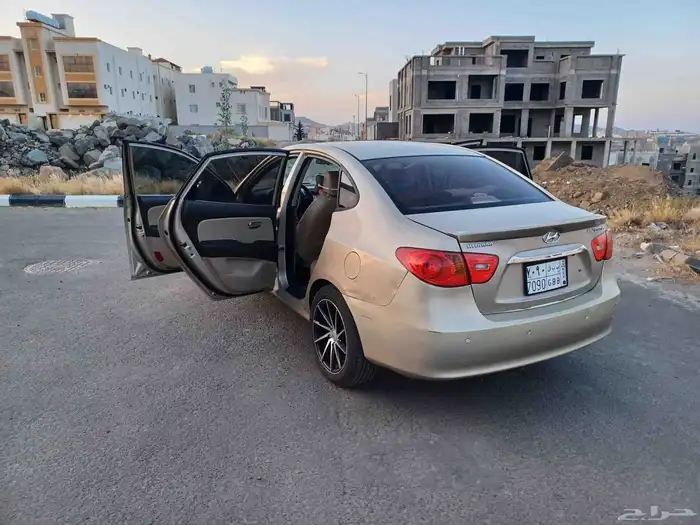 إلنترا موديل 2010 6