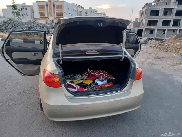 إلنترا موديل 2010 10