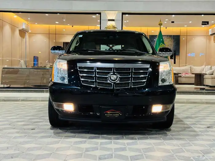 اسكاليد 2009 سعودي فل كامل بحاله ممتازه 0