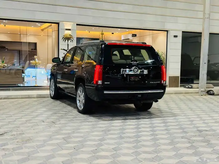 اسكاليد 2009 سعودي فل كامل بحاله ممتازه 4