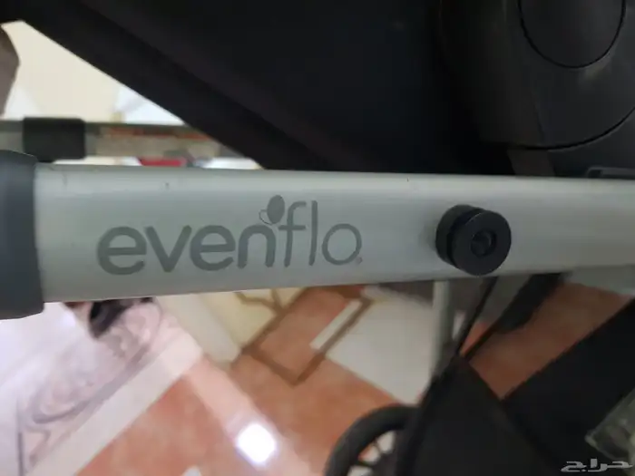 عربة اطفال من شركة evenflo 1