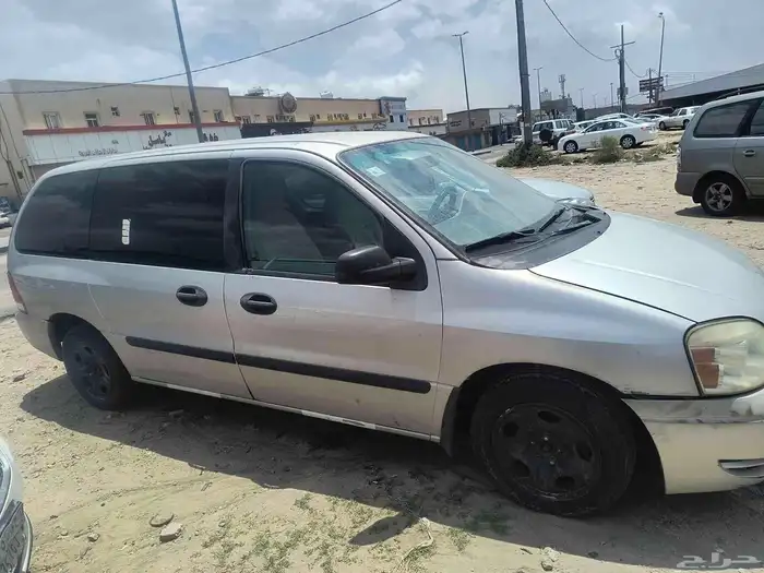 فورد فري ستار موديل 2005 القير والمكينة على الشرط جديدة 1