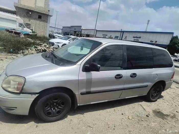 فورد فري ستار موديل 2005 القير والمكينة على الشرط جديدة 2