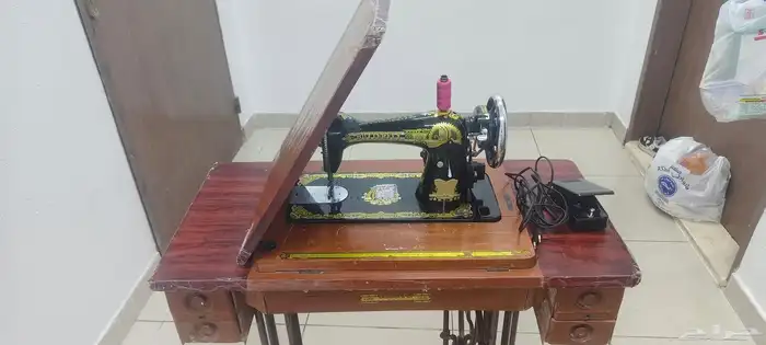 مكينة خياطة الفراشة اصلية الثراث قديم مع طاولة 4