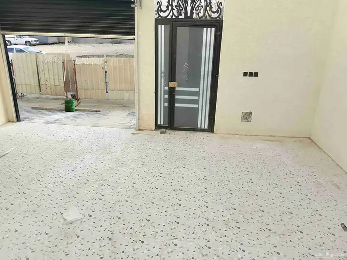 للبيع شقق ارضيه وعلوية دوبلكس بالدمام حي بدر جديده 7