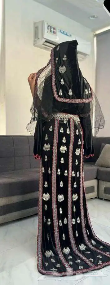 لبس شعبي للبيع او الإيجار 1