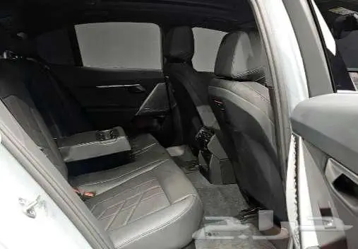 BMW 520iM موديل 2024 الميموني للاستيراد بكوريا 9